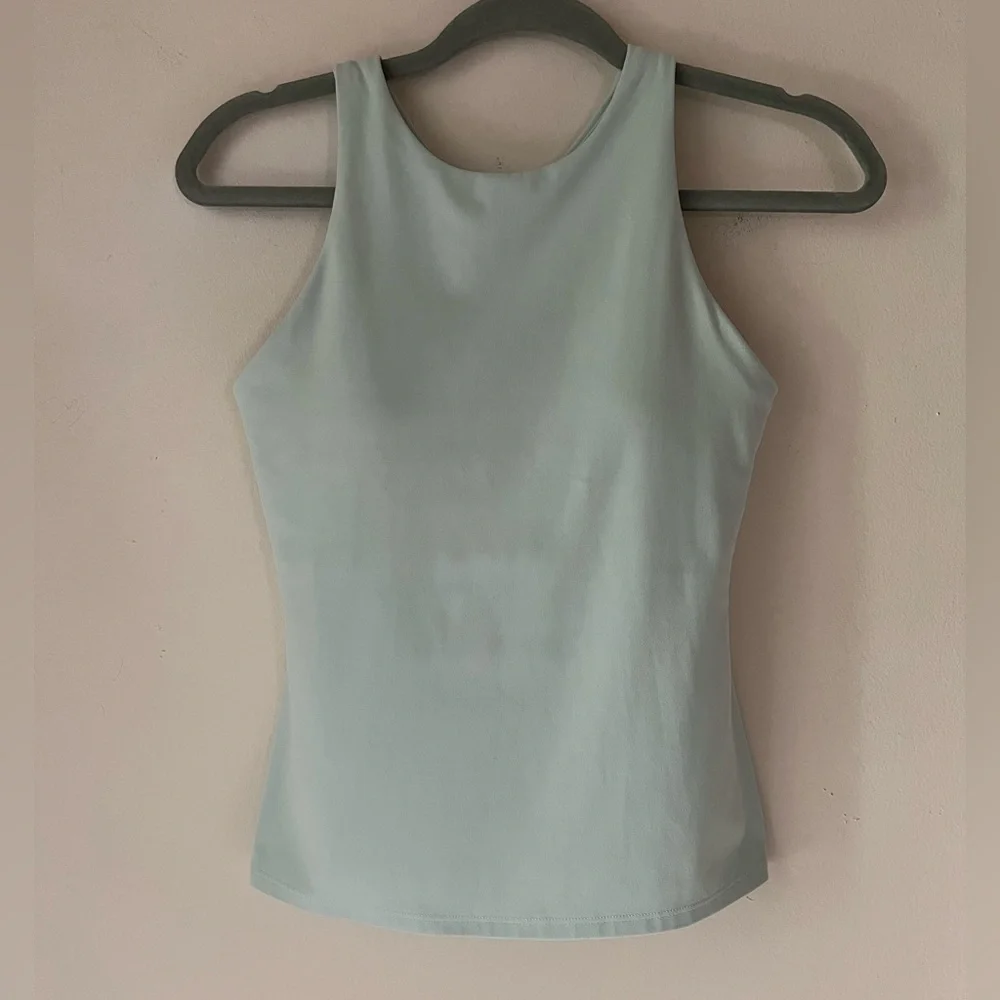 Athleta Conscious Built-In Bra Tank Sz S - Picture 3 of 10